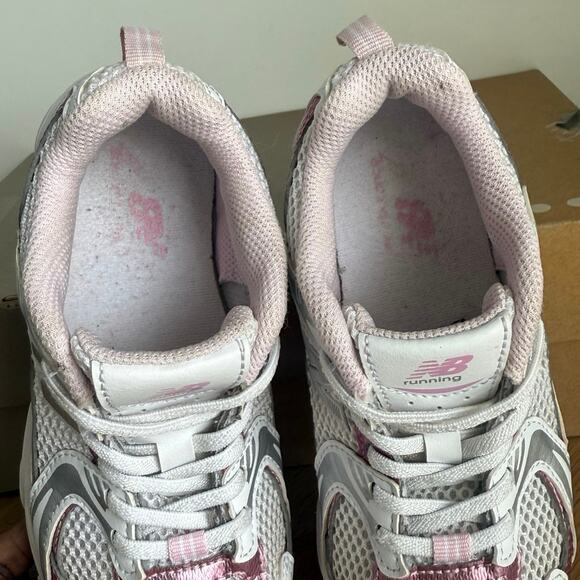 New Balance 530 Metallic Pink/White Kids Sneakers - SZ 1 Y - Picture 7 of 11
